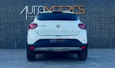 Dacia Sandero 2022 - 15500 EUR, 53000 km - AUTO.MOTO.pt - 53000km - foto 4 de 14