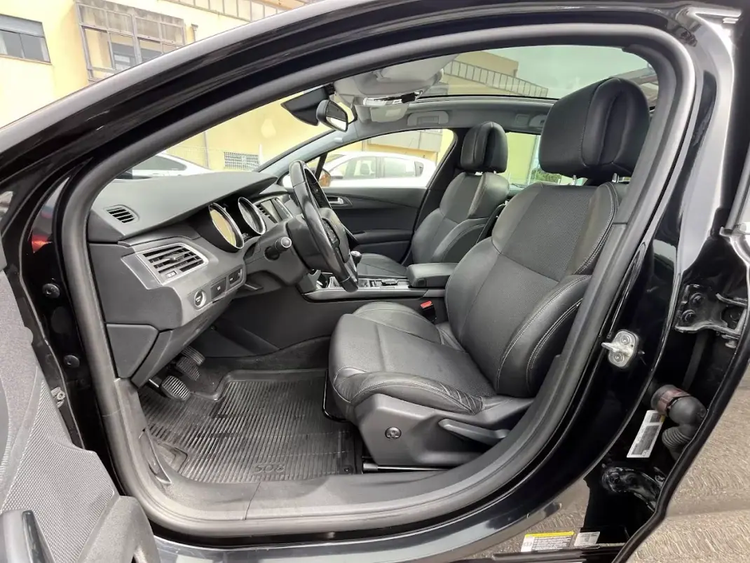 Peugeot 508 SW 2014 - 8450 EUR, 217000 km - AUTO.MOTO.pt - 217000km - foto 28 de 52