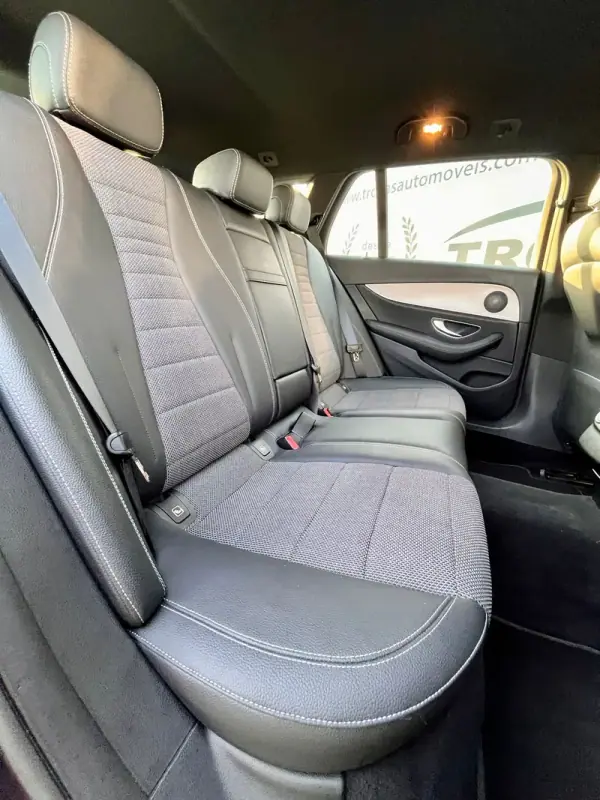 Mercedes-Benz E 300 2022 - 35900 EUR, 149714 km - 149714km - foto 46 de 60