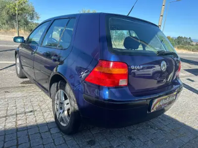 Volkswagen Golf 2000 - 4900 EUR, 199054 km - AUTO.MOTO.pt - 199054km - foto 4 de 27