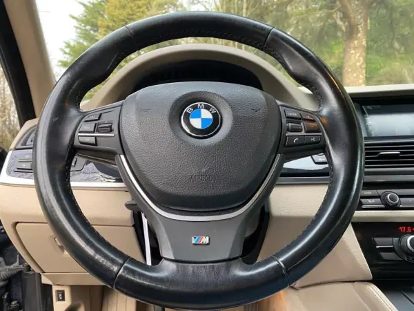 BMW 520 2011 - 14990 EUR, 250000 km - AUTO.MOTO.pt - 250000km - foto 8 de 28