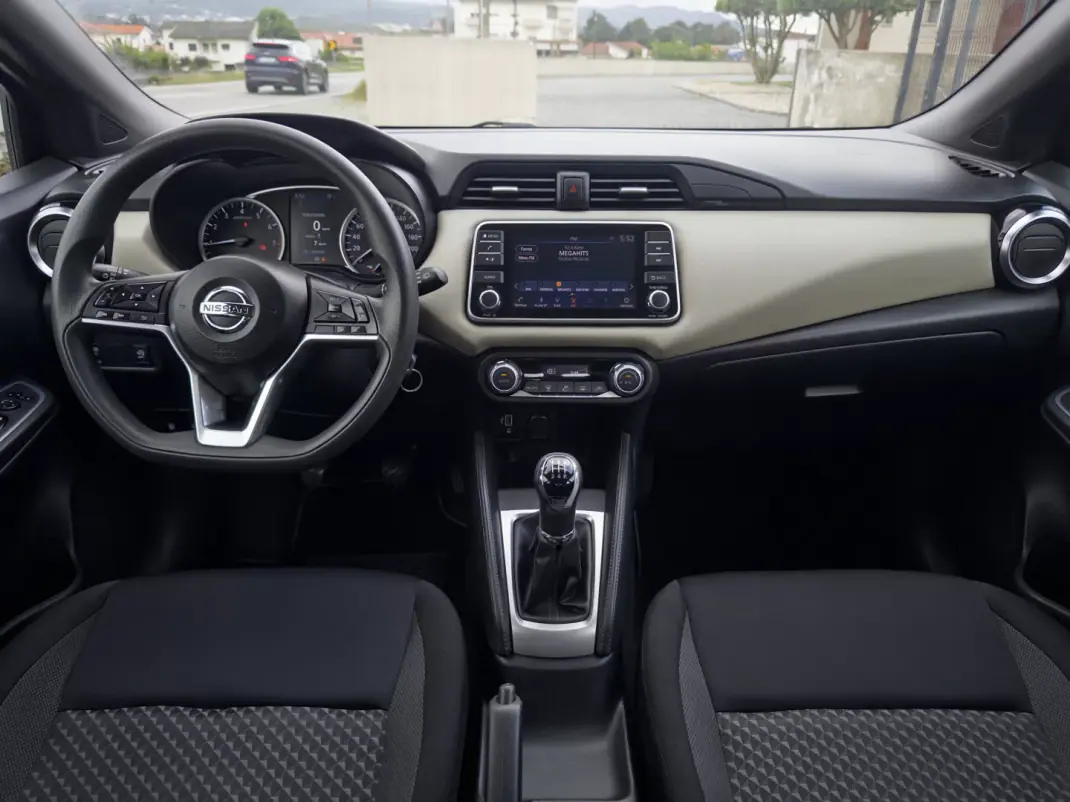 Nissan Micra 2021 - 12990 EUR, 112000 km - AUTO.MOTO.pt - 112000km - foto 25 de 39
