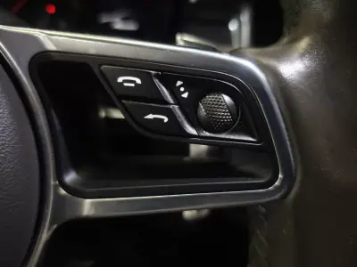 Porsche Macan 2019 - 57490 EUR, 133391 km - AUTO.MOTO.pt - 133391km - foto 14 de 36