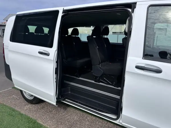 Mercedes-Benz Vito Tourer 2018 - 24900 EUR, 175000 km - AUTO.MOTO.pt - 175000km - foto 19 de 49