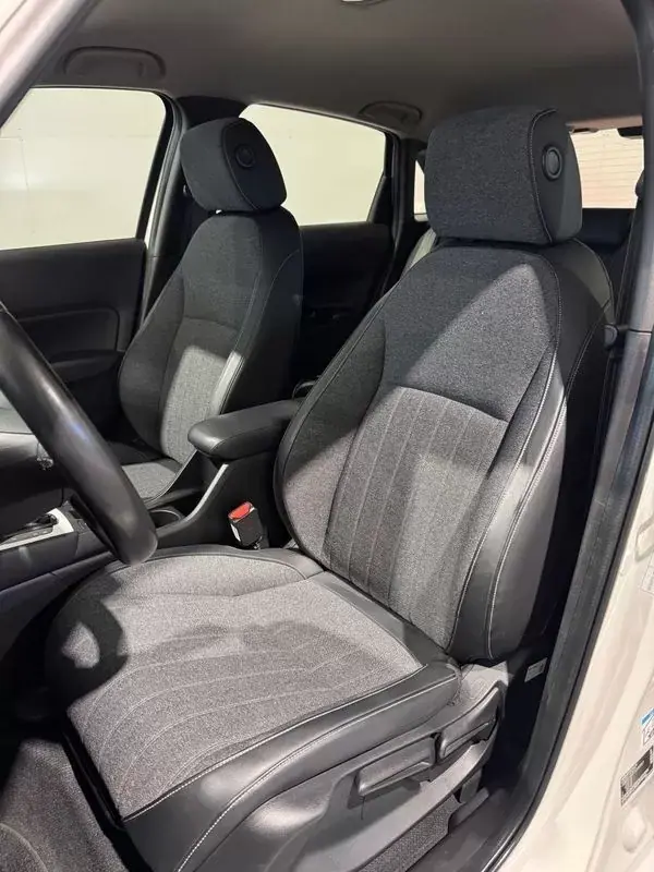 Honda Jazz 2022 - 22900 EUR, 14815 km - AUTO.MOTO.pt - 14815km - foto 11 de 60