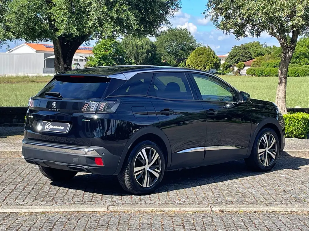 Peugeot 3008 2023 - 24900 EUR, 83000 km - AUTO.MOTO.pt - 83000km - foto 6 de 39