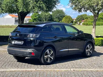 Peugeot 3008 2023 - 24900 EUR, 83000 km - AUTO.MOTO.pt - 83000km - foto 6 de 39