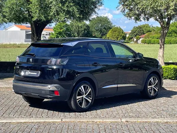 Peugeot 3008 2023 - 24900 EUR, 83000 km - AUTO.MOTO.pt - 83000km - foto 6 de 39