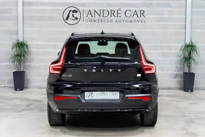 Volvo XC 40 2022 - 27950 EUR, 53768 km - AUTO.MOTO.pt - 53768km - foto 8 de 52