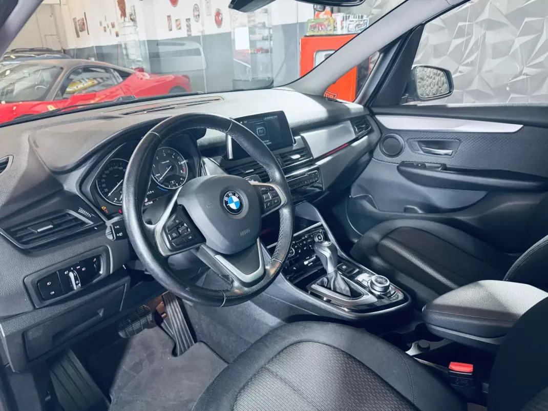BMW 218 Gran Tourer 2017 - 17990 EUR, 127506 km - AUTO.MOTO.pt - 127506km - foto 38 de 39
