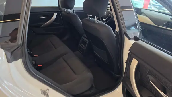 BMW 418 Gran Coupé 2019 - 20900 EUR, 175008 km - AUTO.MOTO.pt - 175008km - foto 45 de 50