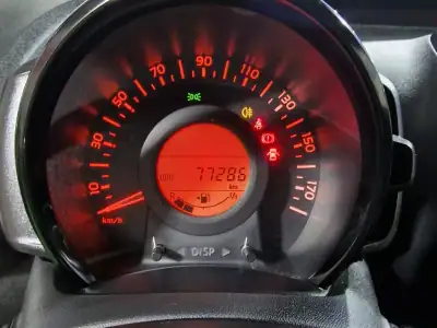 Citroën C1 2016 - 9990 EUR, 77286 km - AUTO.MOTO.pt - 77286km - foto 16 de 36