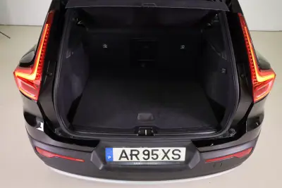 Volvo XC 40 2022 - 28990 EUR, 98750 km - AUTO.MOTO.pt - 98750km - foto 23 de 51