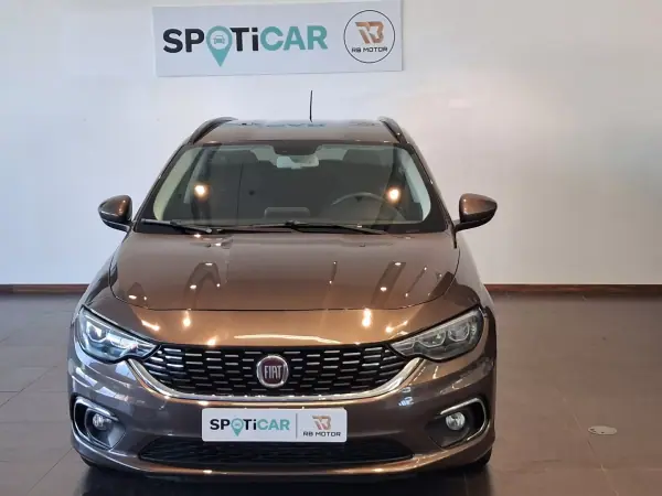 Fiat Tipo Station Wagon 2018 - 11900 EUR, 91900 km - AUTO.MOTO.pt - 91900km - foto 3 de 31