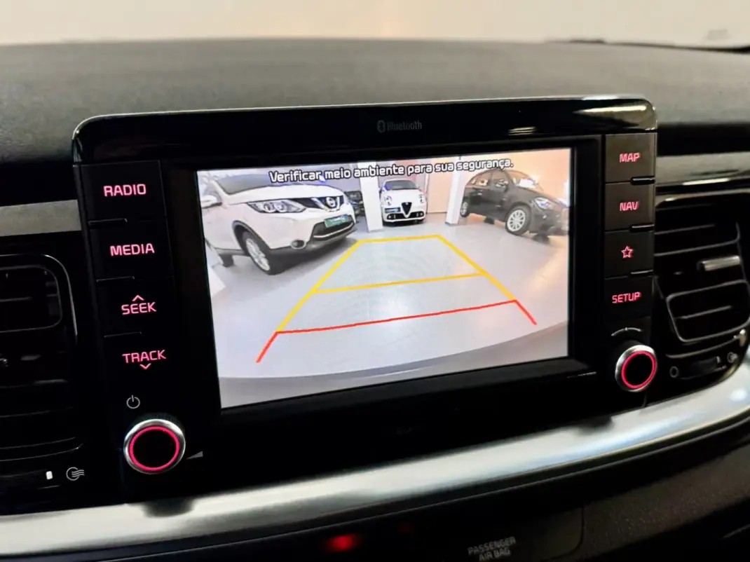 Kia Stonic 2019 - 15750 EUR, 68000 km - AUTO.MOTO.pt - 68000km - foto 42 de 60