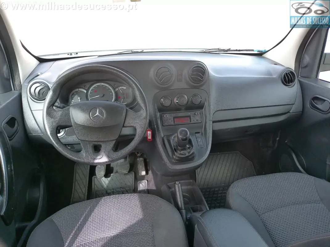 Mercedes-Benz Citan 109 1.5 CDi C/IVA 2019 - 16850 EUR, 118000 km - AUTO.MOTO.pt - 118000km - foto 9 de 31