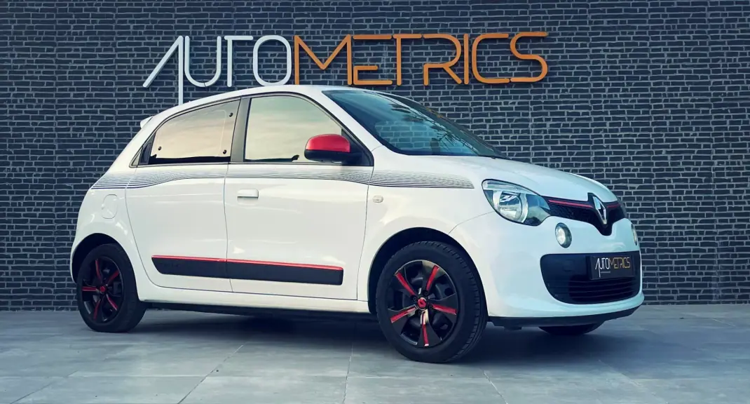 Renault Twingo 2015 - 9900 EUR, 155000 km - AUTO.MOTO.pt - 155000km - foto 8 de 12