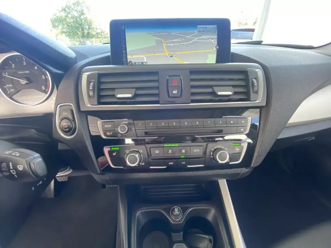 BMW 116 2016 - 14990 EUR, 178431 km - AUTO.MOTO.pt - 178431km - foto 10 de 12