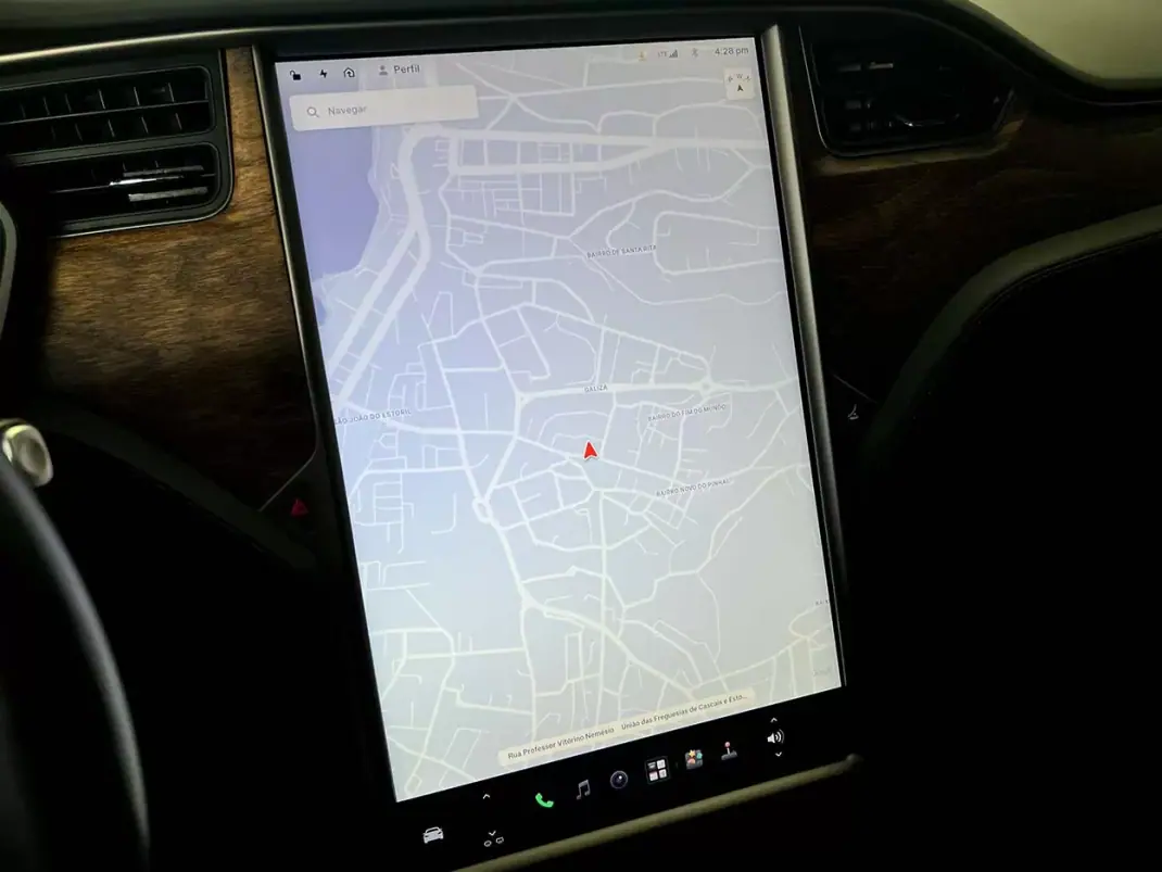 Tesla Model S 2020 - 46800 EUR, 44110 km - 44110km - foto 17 de 25