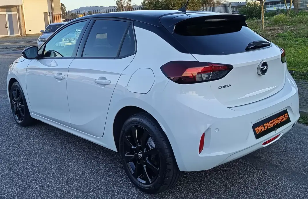 Opel Corsa 2021 - 12990 EUR, 111200 km - AUTO.MOTO.pt - 111200km - foto 5 de 16