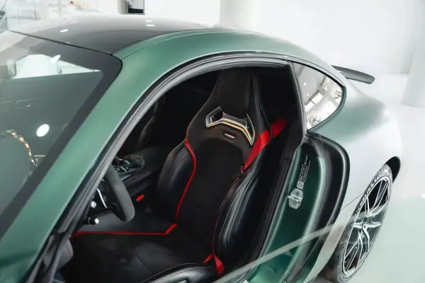 Mercedes-Benz AMG GT 2015 - 104950 EUR, 46786 km - AUTO.MOTO.pt - 46786km - foto 20 de 49