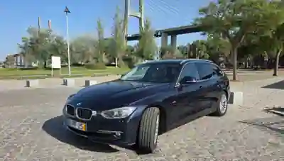 BMW 318 2014 - 15500 EUR, 209150 km - AUTO.MOTO.pt - 209150km - foto 1 de 8