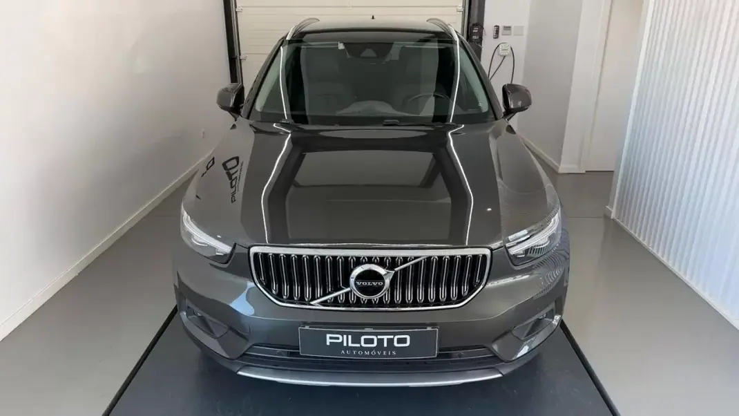 Volvo XC 40 2018 - 24990 EUR, 65080 km - 65080km - foto 4 de 30