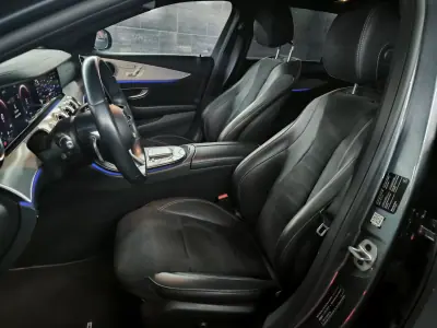 Mercedes-Benz E 300 2022 - 35950 EUR, 122245 km - AUTO.MOTO.pt - 122245km - foto 16 de 43