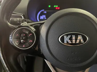 Kia e-Soul 2020 - 19750 EUR, 79000 km - AUTO.MOTO.pt - 79000km - foto 20 de 38