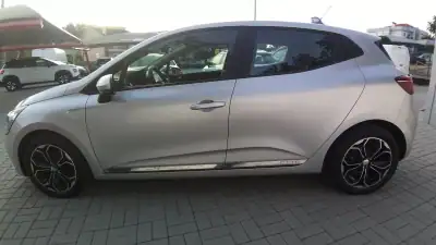 Renault Clio 2020 - 13690 EUR, 114437 km - AUTO.MOTO.pt - 114437km - foto 6 de 42