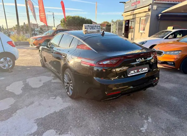 Kia Stinger 2017 — foto 3 de 6