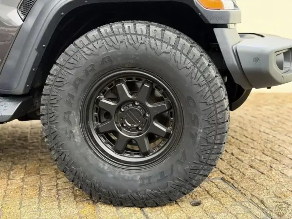 Jeep Wrangler Unlimited 2019 - 62900 EUR, 123841 km - AUTO.MOTO.pt - 123841km - foto 3 de 15