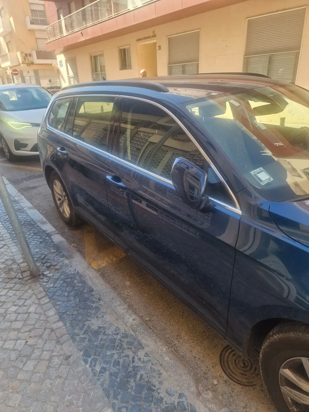 Volkswagen Passat Variant 2019 - 16500 EUR, 80000 km - 80000km - foto 6 de 7