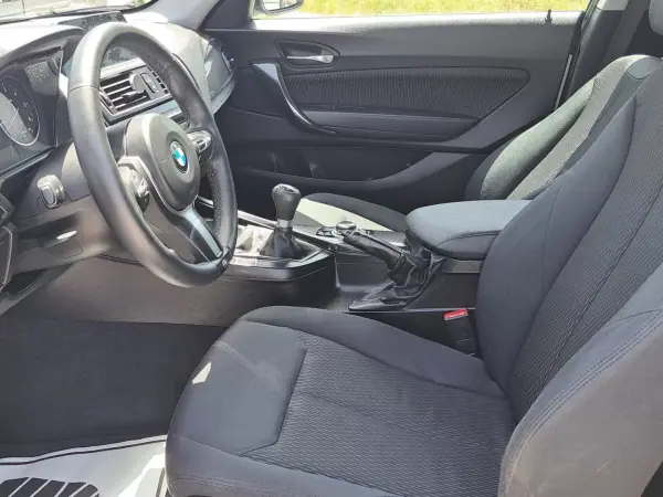 BMW 114 2015 - 11950 EUR, 244189 km - AUTO.MOTO.pt - 244189km - foto 15 de 48