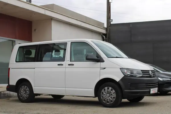 Volkswagen Transporter 2020 - 24990 EUR, 222000 km - AUTO.MOTO.pt - 222000km - foto 9 de 24