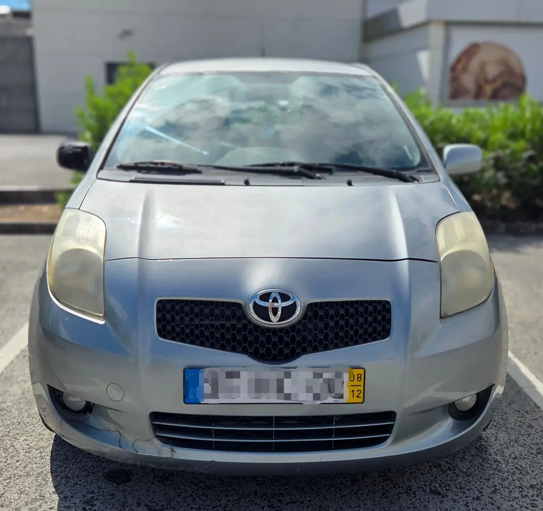 Toyota Yaris 2008 - 5000 EUR, 254000 km - 254000km - foto 2 de 14
