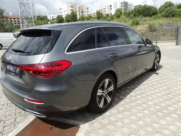 Mercedes-Benz C 220 2022 - 32400 EUR, 158299 km - AUTO.MOTO.pt - 158299km - foto 28 de 29