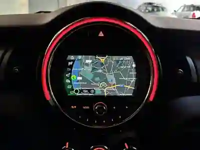 MINI Cooper 2018 - 18500 EUR, 48000 km - AUTO.MOTO.pt - 48000km - foto 22 de 28