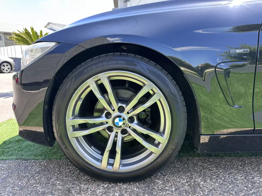 BMW 418 Gran Coupé 2014 - 17500 EUR, 220000 km - AUTO.MOTO.pt - 220000km - foto 22 de 63