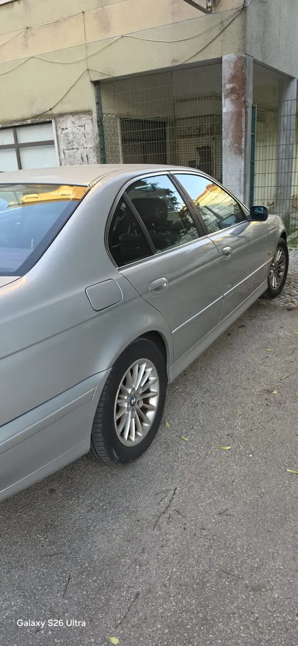 BMW 520 2003 - 4500 EUR, 300000 km - AUTO.MOTO.pt - 300000km - foto 23 de 23