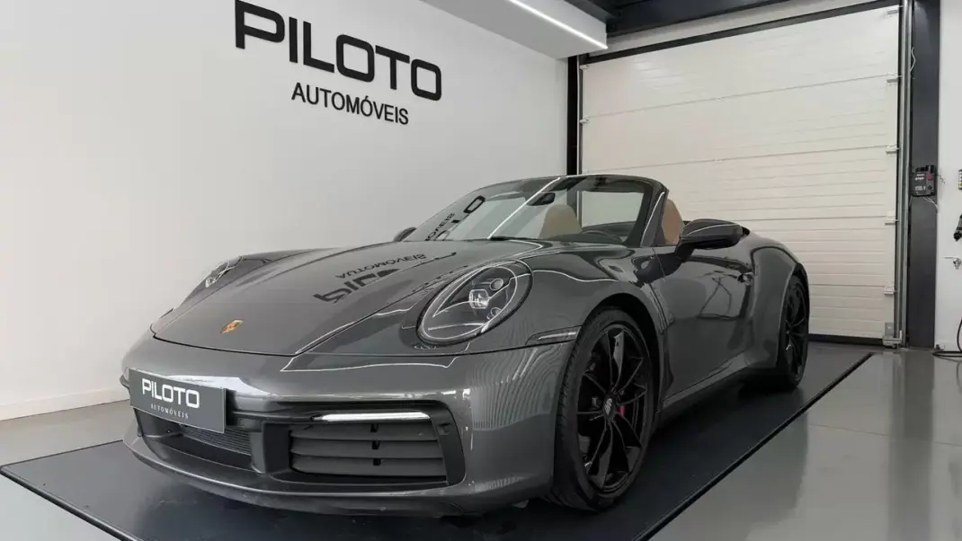 Porsche 911 2019 - 129990 EUR, 76079 km - AUTO.MOTO.pt - 76079km - foto 1 de 24
