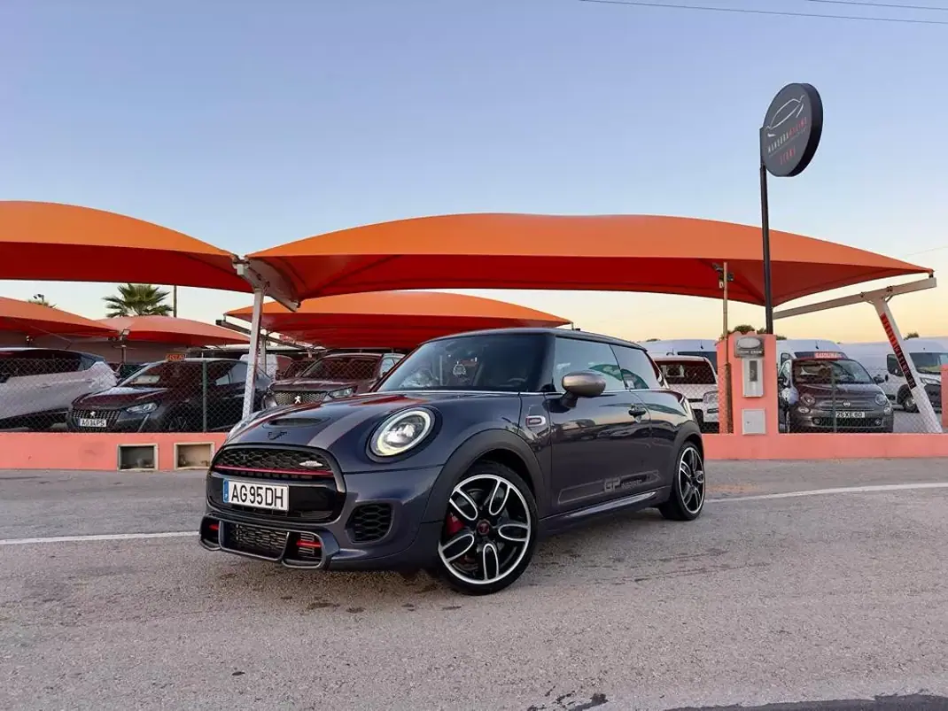 MINI 3 Portas 2021 - 31950 EUR, 76000 km - AUTO.MOTO.pt - 76000km - foto 1 de 20