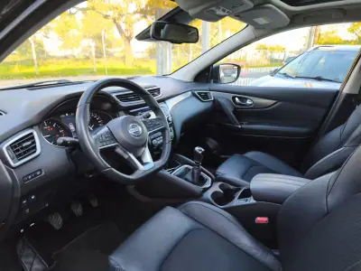 Nissan Qashqai 2020 - 21900 EUR, 138000 km - AUTO.MOTO.pt - 138000km - foto 6 de 16