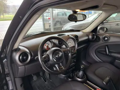 MINI Countryman 2011 - 9750 EUR, 208387 km - AUTO.MOTO.pt - 208387km - foto 13 de 30