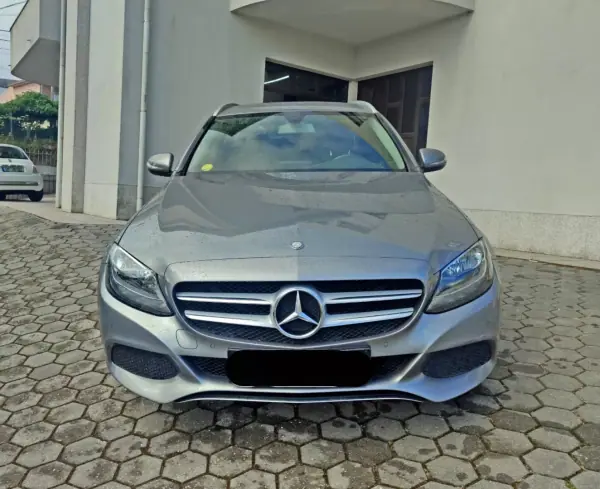 Mercedes-Benz C 180 2015 - 14990 EUR, 208711 km - AUTO.MOTO.pt - 208711km - foto 2 de 11