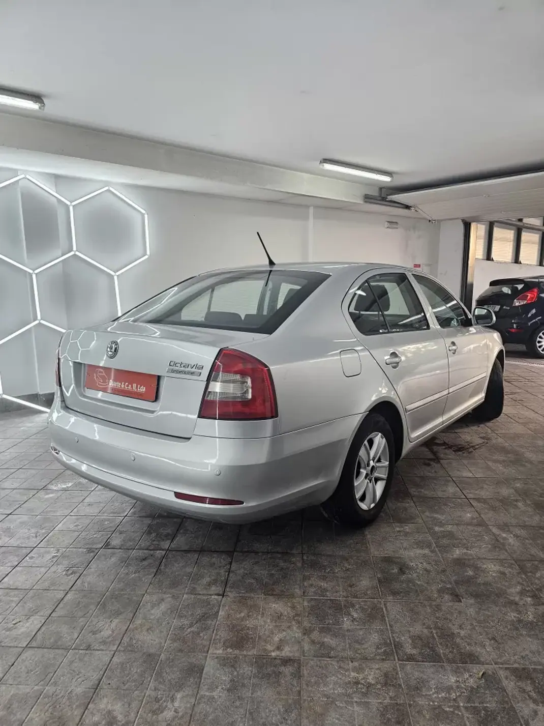 Skoda Octavia 2012 - 9350 EUR, 284108 km - AUTO.MOTO.pt - 284108km - foto 13 de 26