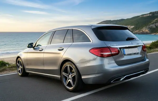 Mercedes-Benz C 250 2015 - 17346 EUR, 235000 km - AUTO.MOTO.pt - 235000km - foto 4 de 15