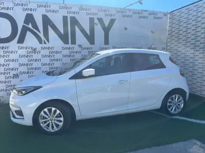 Renault Zoe 2020 - 15250 EUR, 83000 km - AUTO.MOTO.pt - 83000km - foto 3 de 11