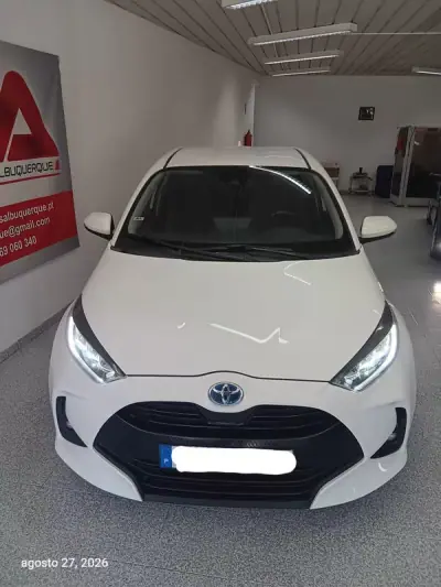 Toyota Yaris 2021 - 15950 EUR, 145000 km - 145000km - foto 9 de 19