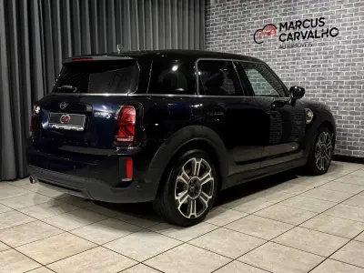 MINI Countryman 2020 - 27990 EUR, 68000 km - AUTO.MOTO.pt - 68000km - foto 4 de 25